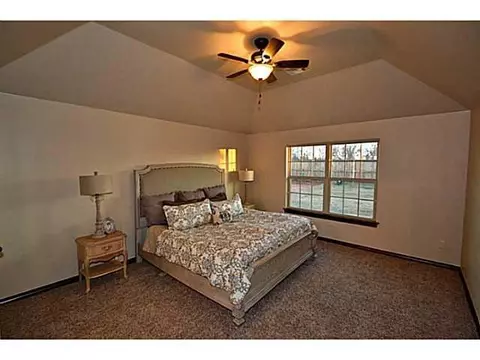 2500 NE 13th, Moore, OK 73160 photo 7