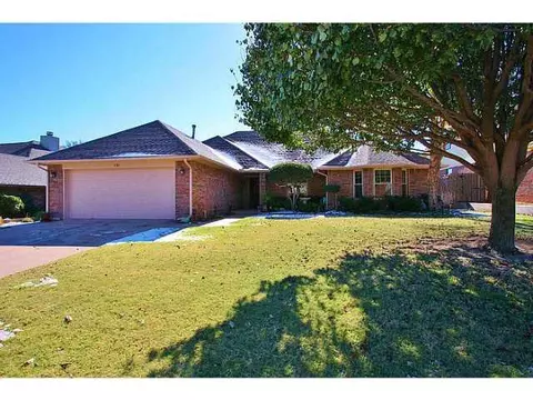 136 E Olympic Dr, Yukon, OK 73099 photo 1