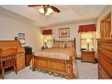 136 E Olympic Dr, Yukon, OK 73099 photo 10