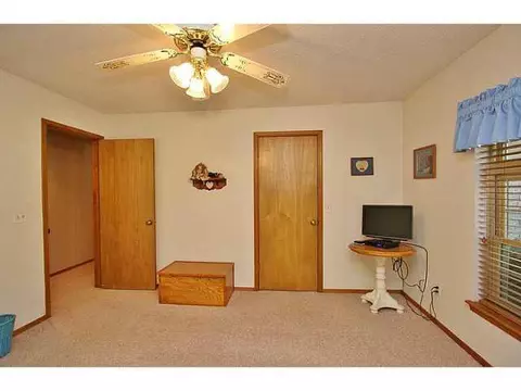 136 E Olympic Dr, Yukon, OK 73099 photo 16