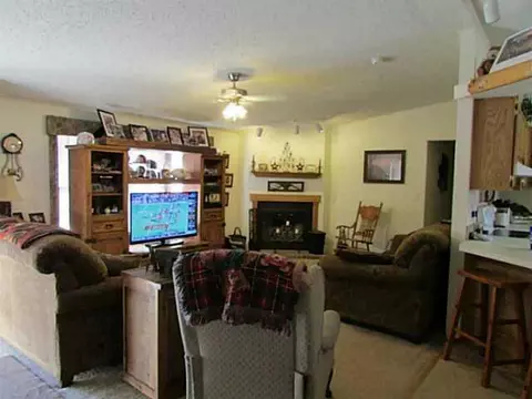 3800 E Copper Dr, Guthrie, OK 73044 photo 3