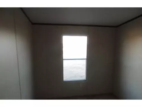 402 N Fishmarket Rd, Mcloud, OK 74851 photo 3