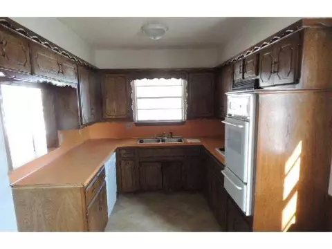 201 E Walnut St, Noble, OK 73068 photo 4