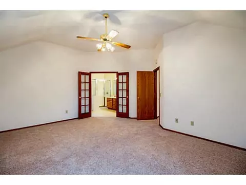1908 Joseph Dr, Edmond, OK 73003 photo 12