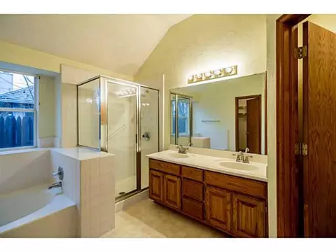 1908 Joseph Dr, Edmond, OK 73003 photo 10