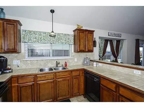 4219 Macys Pl, Moore, OK 73160 photo 5