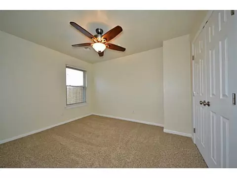 500 Hedgewood Dr, Moore, OK 73160 photo 16