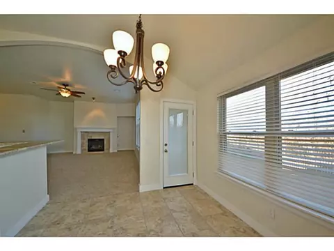 500 Hedgewood Dr, Moore, OK 73160 photo 5