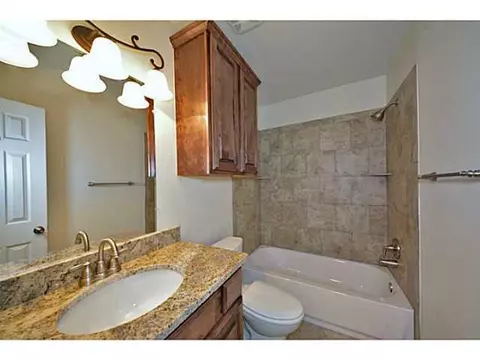 500 Hedgewood Dr, Moore, OK 73160 photo 15