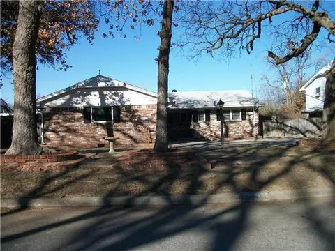 7729 NW 27th St, Bethany, OK 73008 photo 1