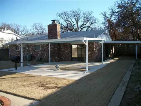 7729 NW 27th St, Bethany, OK 73008 photo 2