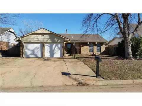 1012 Cavalier St, Moore, OK 73160 photo 1
