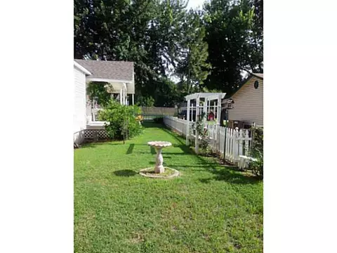 606 E 6th St, Wellston, OK 74881 photo 4