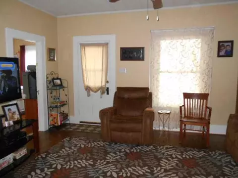 606 E 6th St, Wellston, OK 74881 photo 7