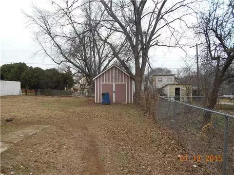 405 E Logan Ave, Guthrie, OK 73044 photo 3