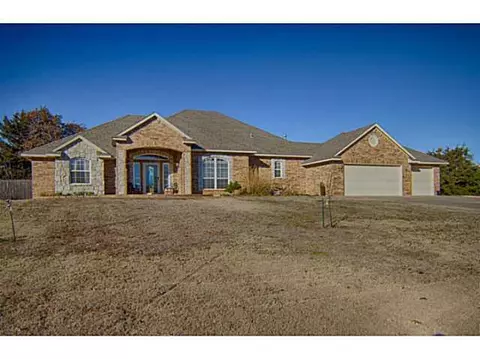 321 E Ponderosa Dr, Tuttle, OK 73089 photo 1