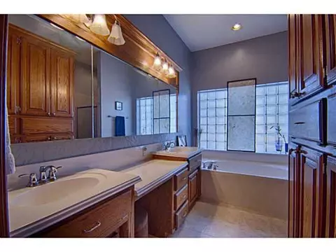 321 E Ponderosa Dr, Tuttle, OK 73089 photo 14