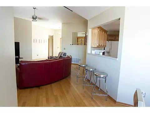 723 Elder Ln, Mustang, OK 73064 photo 4