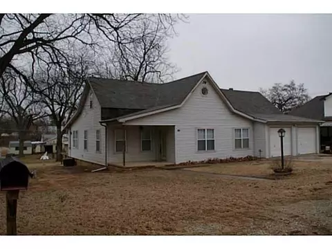 124 S 7th St, Mcloud, OK 74851 photo 1
