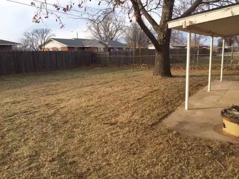 811 Kelli, Watonga, OK 73772 photo 3