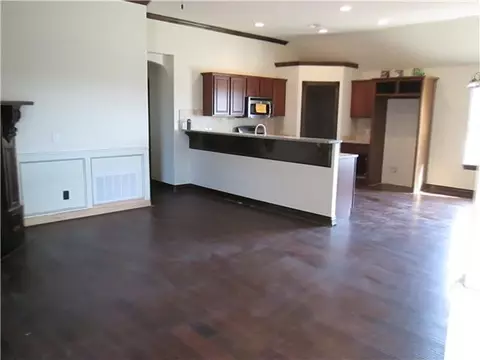 1004 Saint Cecil, Moore, OK 73160 photo 4