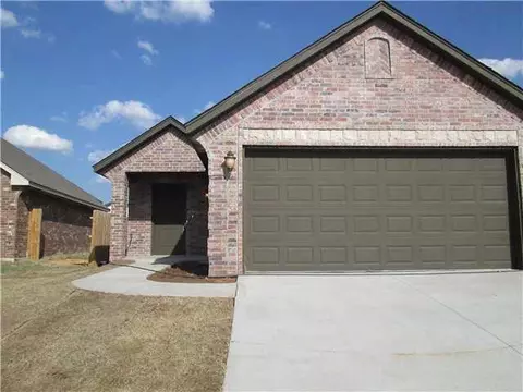 1004 Saint Cecil, Moore, OK 73160 photo 1