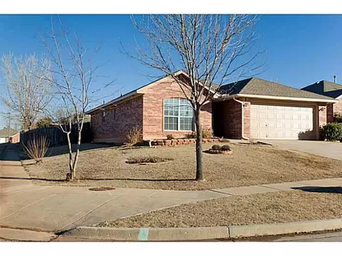 701 Sequoyah Trails Dr, Norman, OK 73071 photo 1