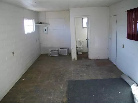 912 N Kickapoo Ave, Shawnee, OK 74801 photo 5