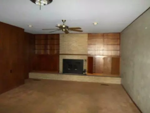 202 Brookside Dr, Madill, OK 73446 photo 4