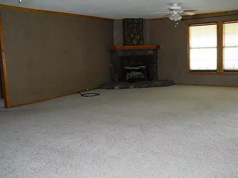 19630 Meadows Dr, Tecumseh, OK 74873 photo 2