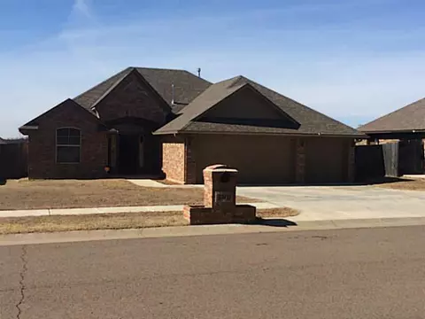 3405 Ashton Dr, Moore, OK 73160 photo 1