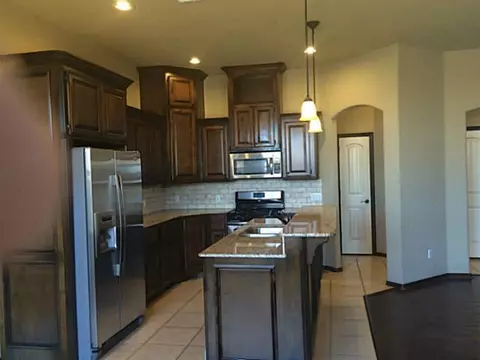 3405 Ashton Dr, Moore, OK 73160 photo 2