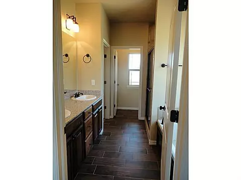 302 Hillside Dr, Harrah, OK 73045 photo 10