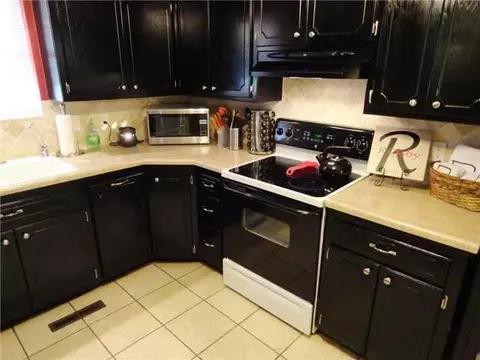 501 West Dr, Tuttle, OK 73089 photo 5