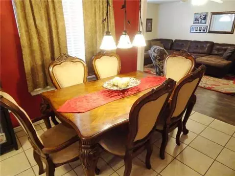 501 West Dr, Tuttle, OK 73089 photo 8