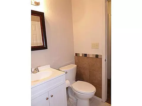 7010 NW 34th St, Bethany, OK 73008 photo 5