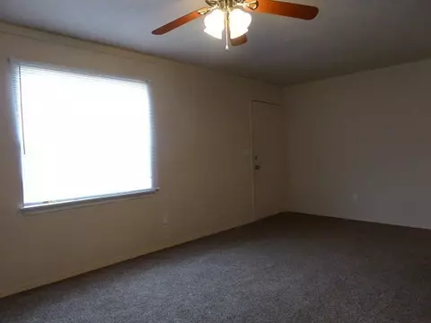 7010 NW 34th St, Bethany, OK 73008 photo 3