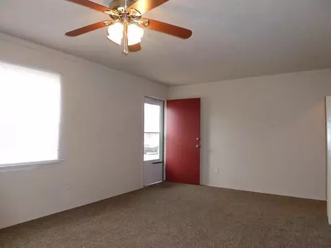 7010 NW 34th St, Bethany, OK 73008 photo 2