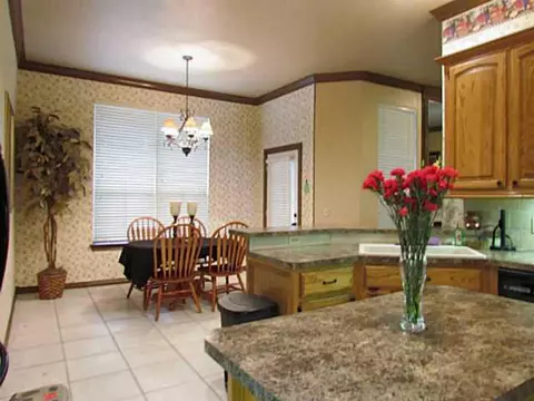 840 Oaklawn Dr, Tuttle, OK 73089 photo 6