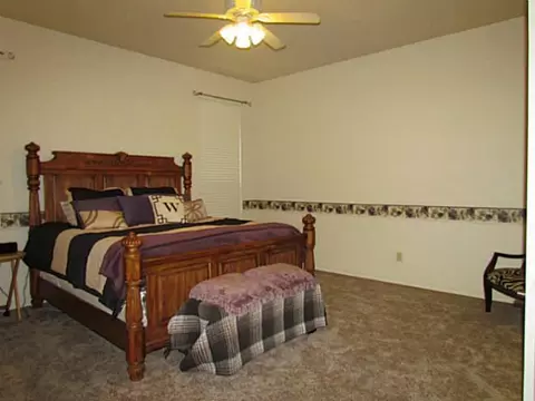 840 Oaklawn Dr, Tuttle, OK 73089 photo 9