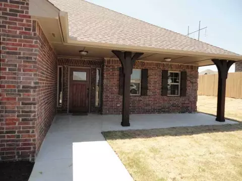 307 Hillside Dr, Harrah, OK 73045 photo 2