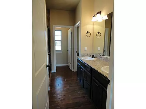 307 Hillside Dr, Harrah, OK 73045 photo 9