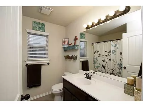 700 Apple Tree Ln, Moore, OK 73160 photo 16