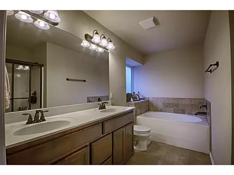 700 Apple Tree Ln, Moore, OK 73160 photo 12