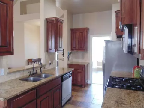 1013 Bryan Dr, Moore, OK 73160 photo 5