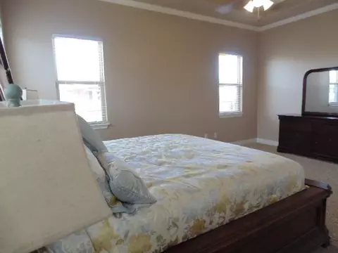 1013 Bryan Dr, Moore, OK 73160 photo 11