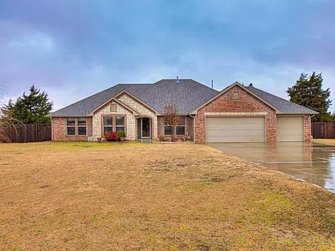 2401 Cr 1196, Tuttle, OK 73089 photo 1