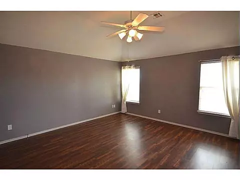 4232 Manhattan Dr, Moore, OK 73160 photo 11