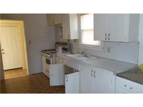 1908 S 7th, Chickasha, OK 73018 photo 3