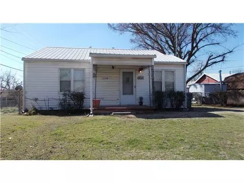 1908 S 7th, Chickasha, OK 73018 photo 1